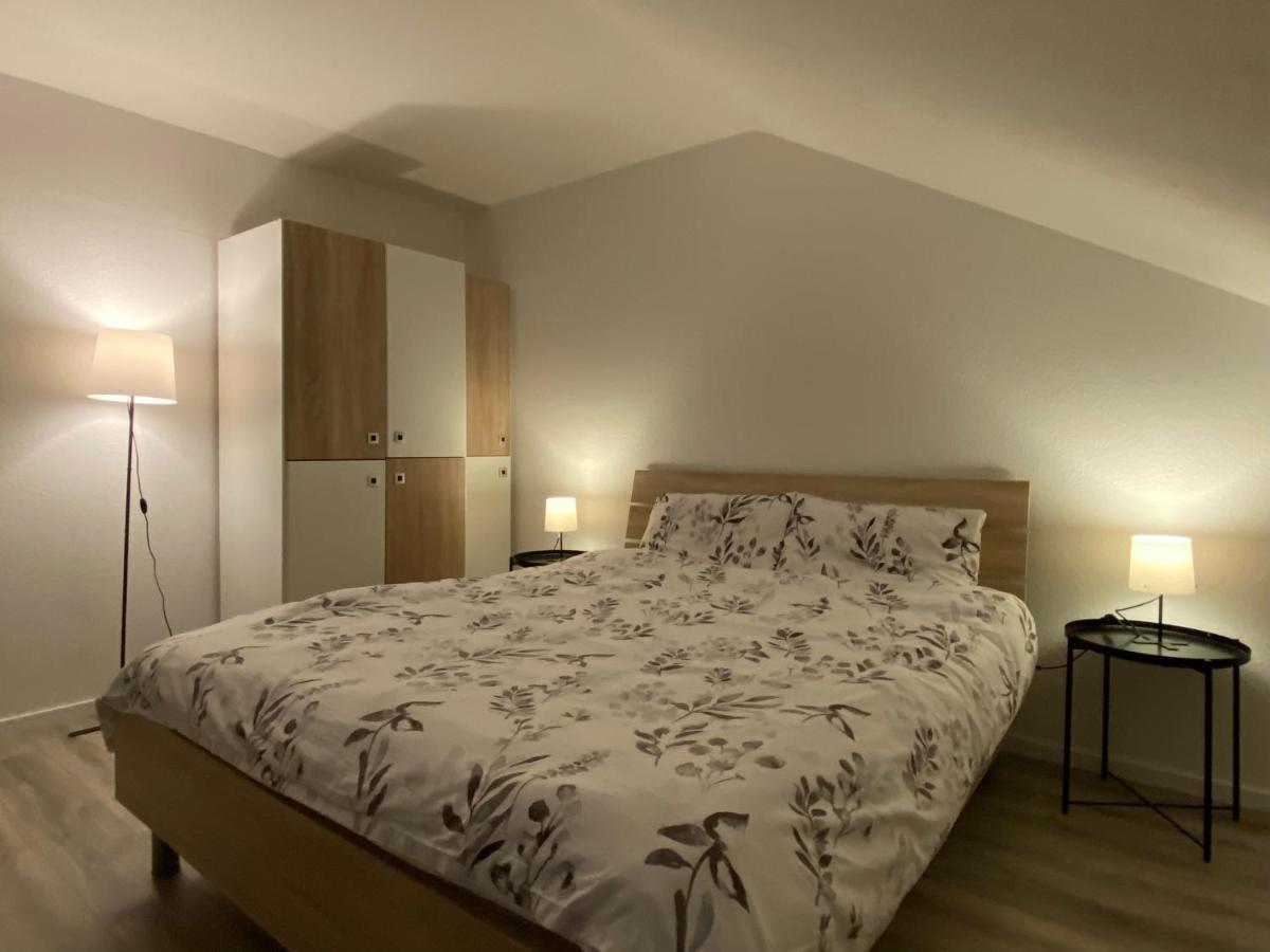 Marienhaus Apartment - Zentral, Parken, Netflix, Kontaktloses Einchecken Вупертал Екстериор снимка