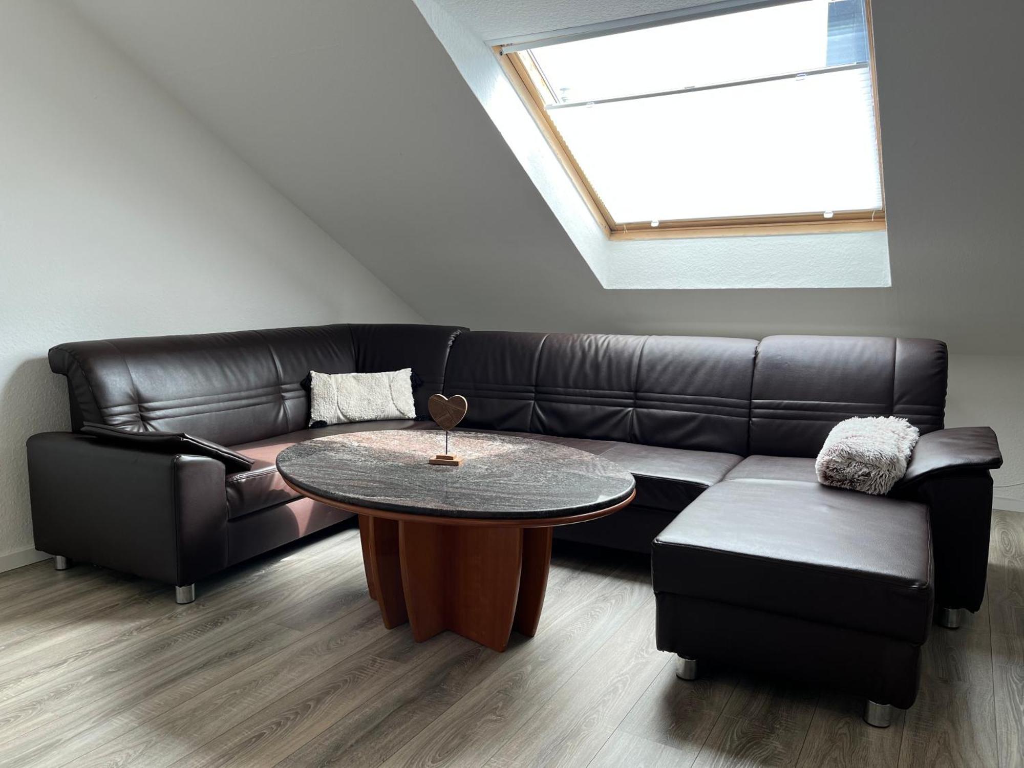 Marienhaus Apartment - Zentral, Parken, Netflix, Kontaktloses Einchecken Вупертал Екстериор снимка