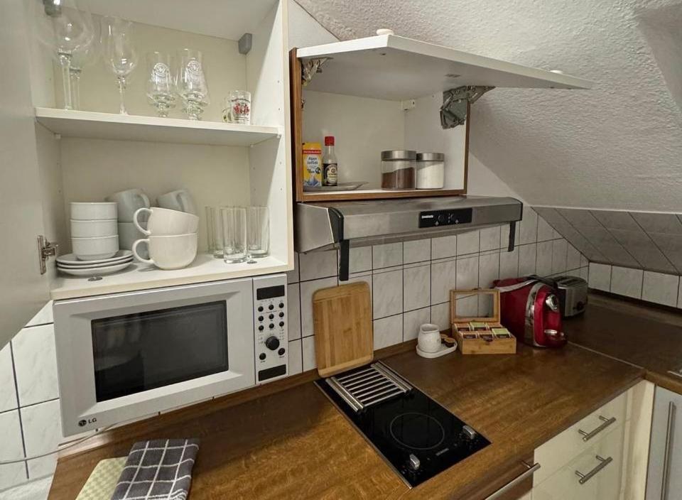 Marienhaus Apartment - Zentral, Parken, Netflix, Kontaktloses Einchecken Вупертал Екстериор снимка